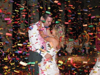 Confetti cannon twist-to-fire bottom grip